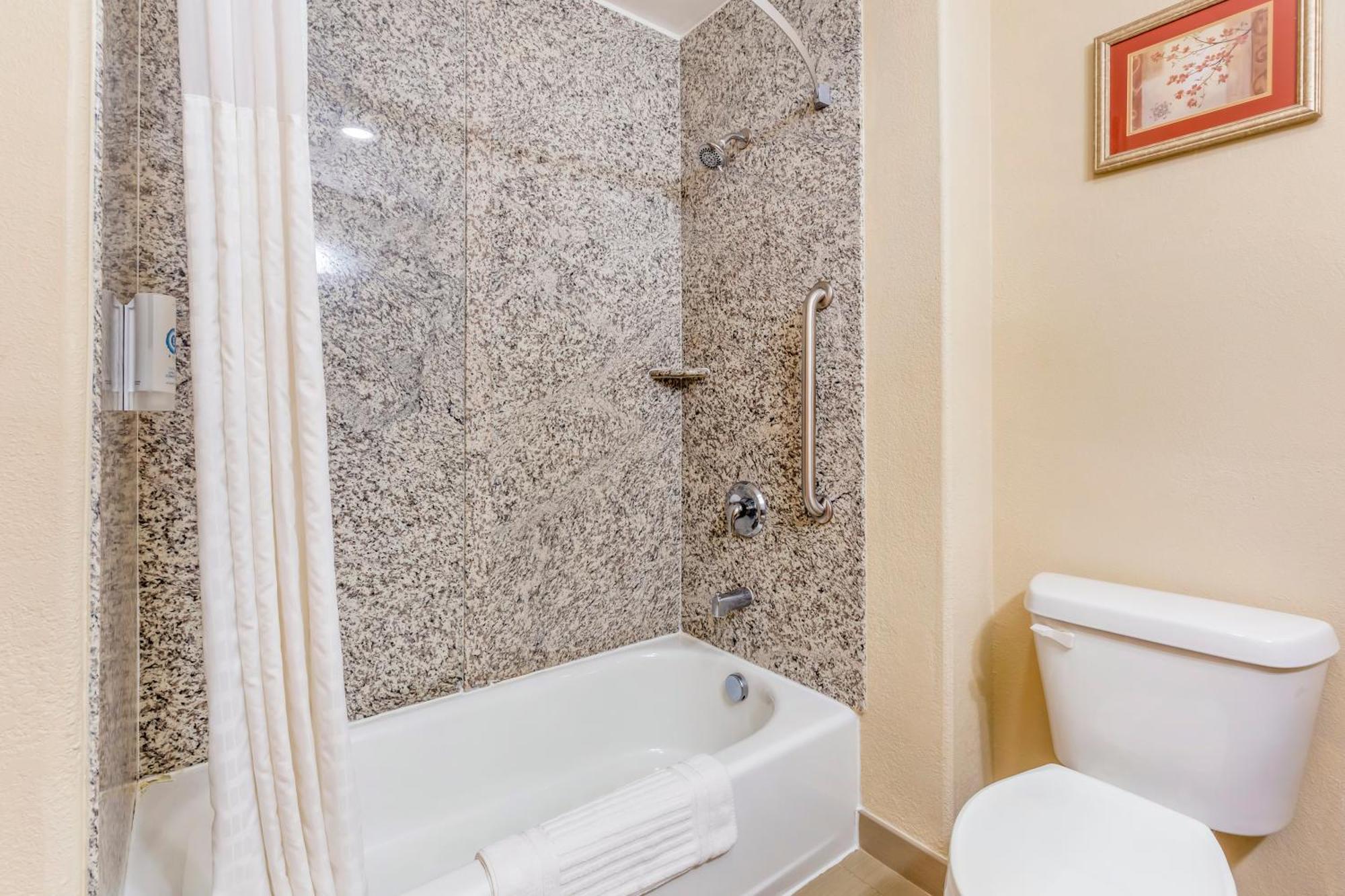Comfort Inn & Suites Chesapeake - Portsmouth Dış mekan fotoğraf