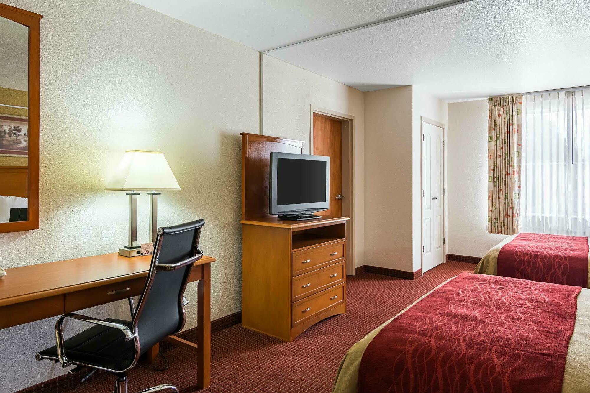 Comfort Inn & Suites Chesapeake - Portsmouth Dış mekan fotoğraf